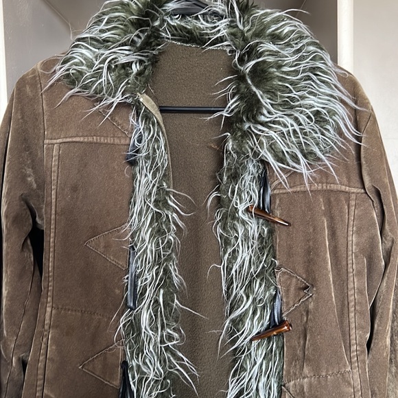 Coat - Picture 2 of 2